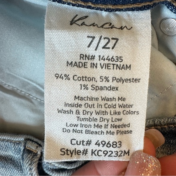 KanCan Clanton High Rise Fray Mom Blue Jeans Size: 7 / 27 - Picture 7 of 10
